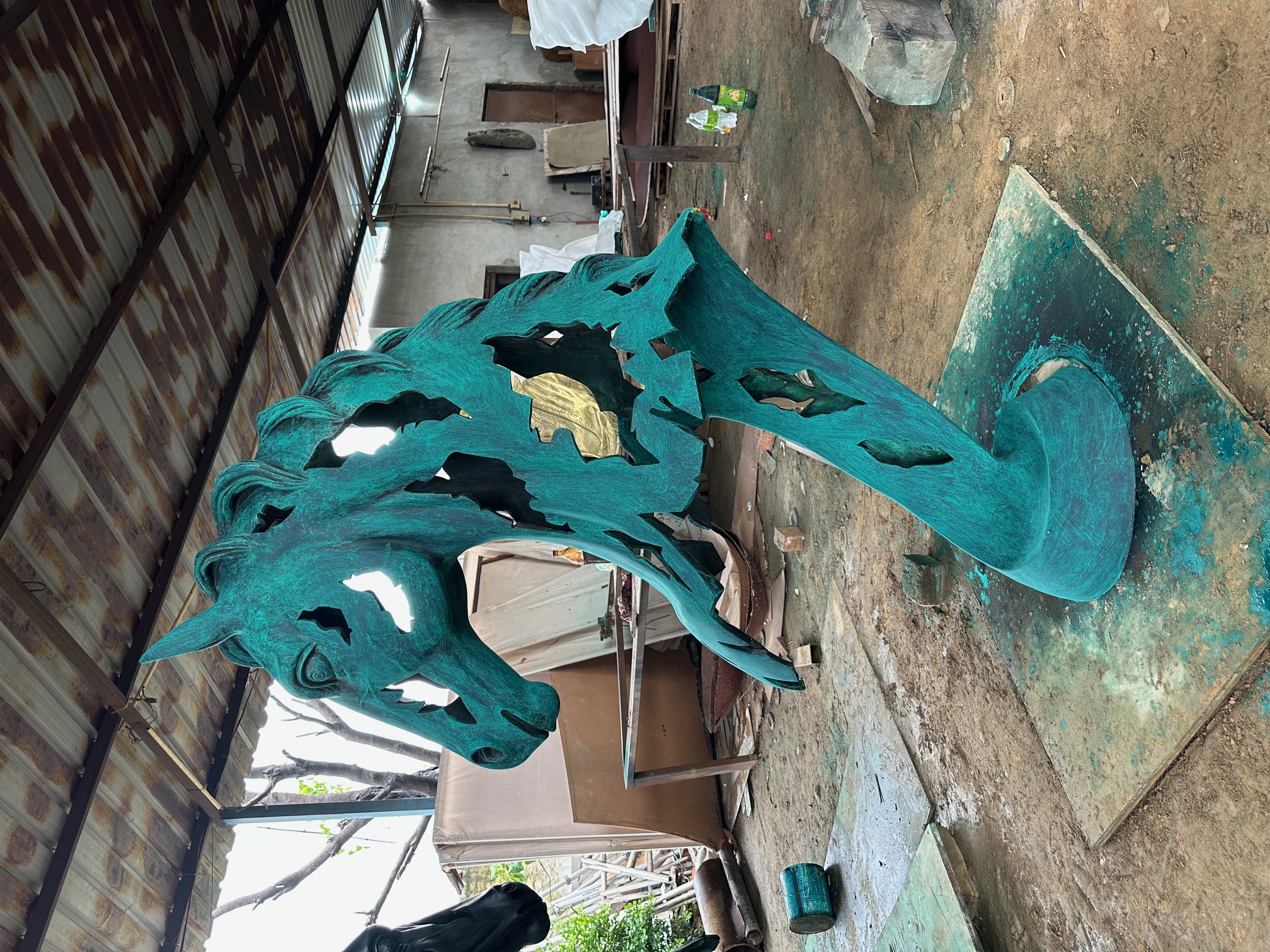 aluminium statue artist aluminium statue artist