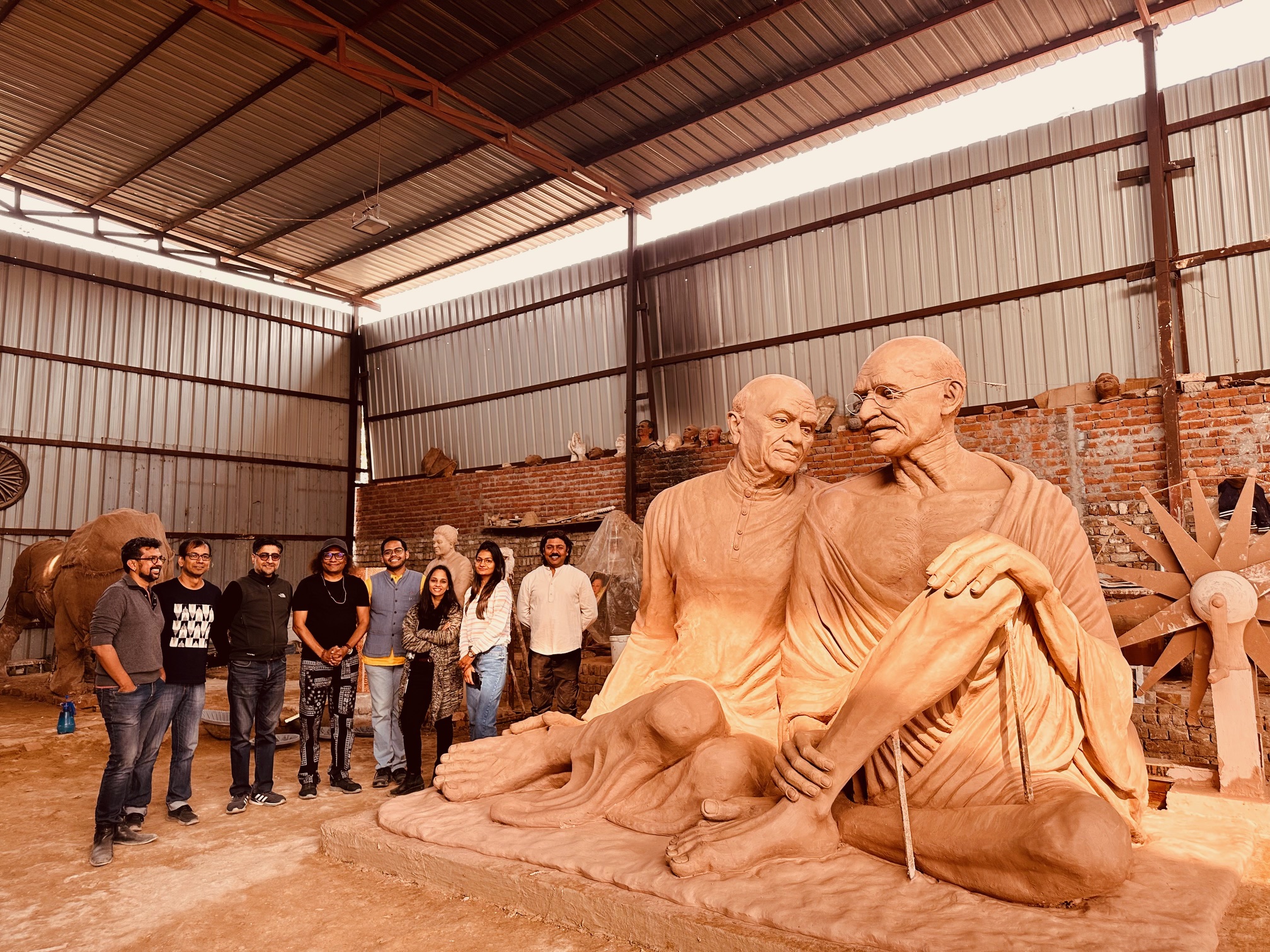 statue artist