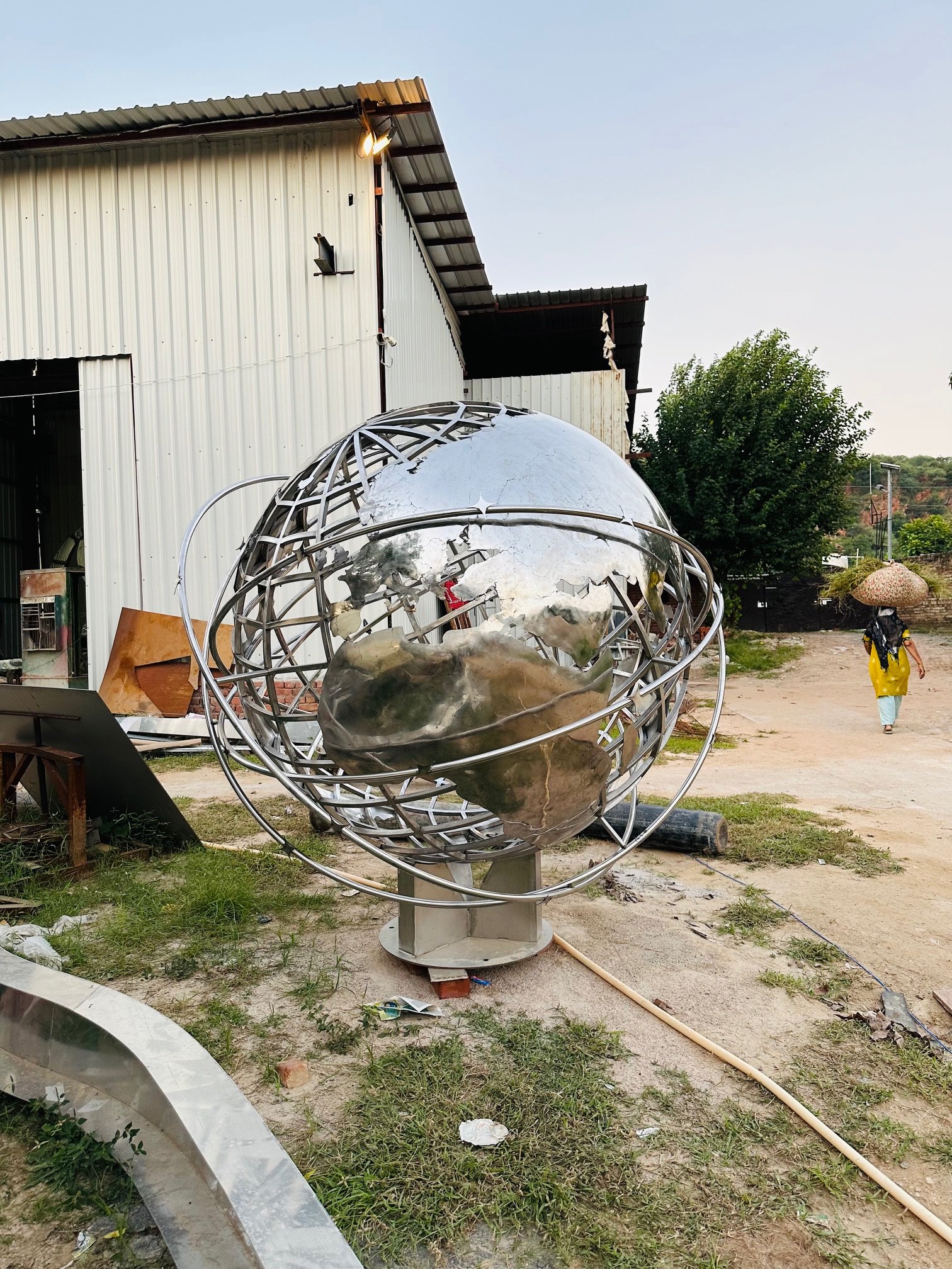 Stainless steel artwork Stainless steel artwork